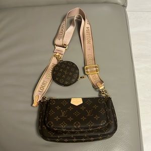 LV Pochette cross body bag